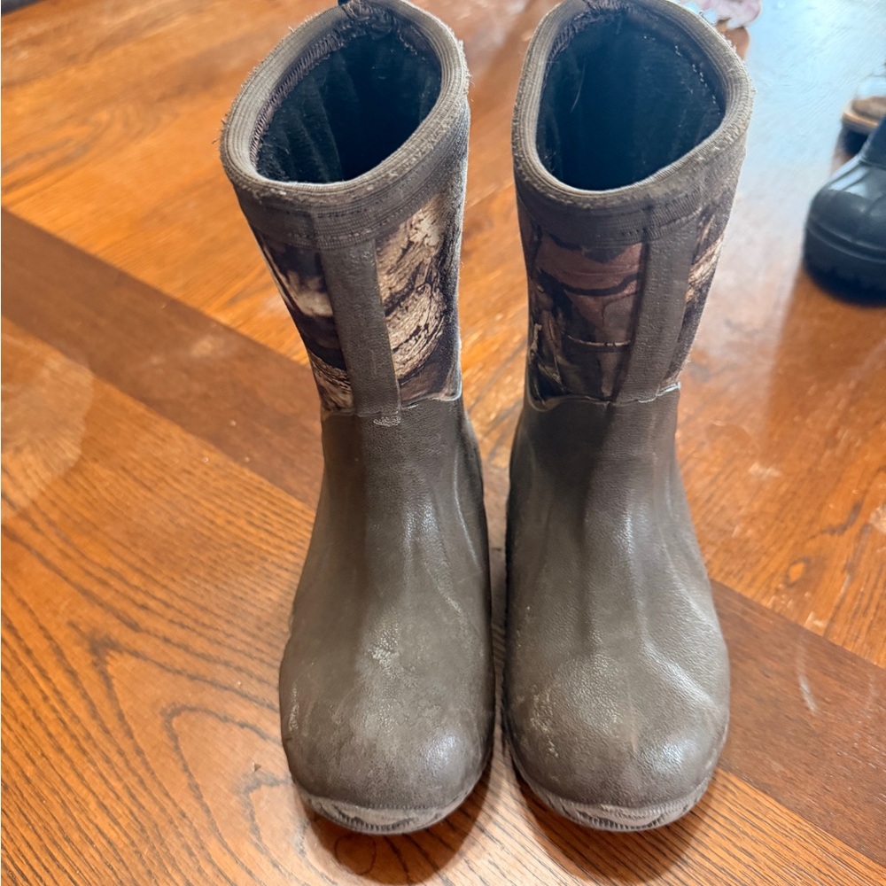Camo Boys Muck Boots
